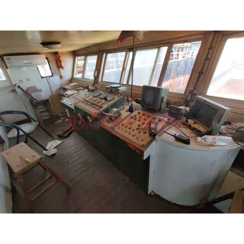 盐城海关依法罚没并公开拍卖处置的“浙椒机872”船舶一艘