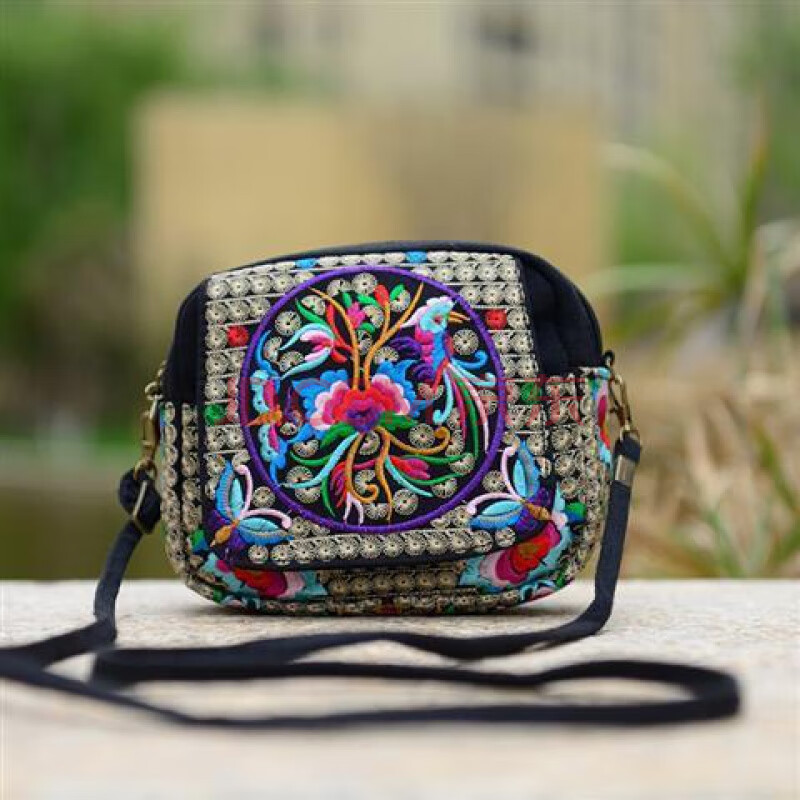 俏丽坊 女士包包民族风云南少数民族风绣花包包刺绣帆布单肩手机零钱
