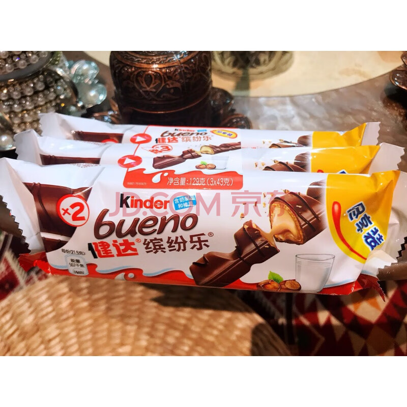 3/43gkinder bueno意大利健達牛奶巧克力3條休閒食品chocolates