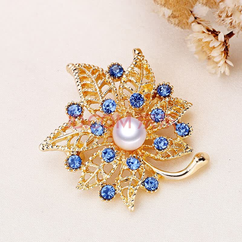奥利维拉 淡水珍珠胸针 x5 镀金工艺 微嵌锆石 蓝晶枫叶