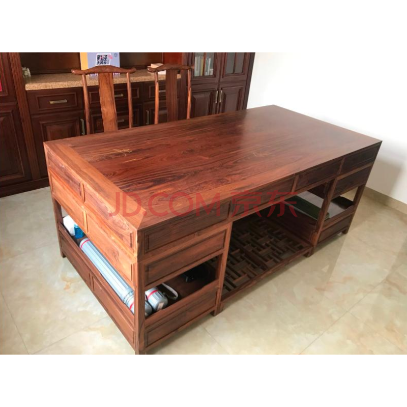 书桌、椅三件套材质：阔叶黄檀（黑酸枝）(SD)