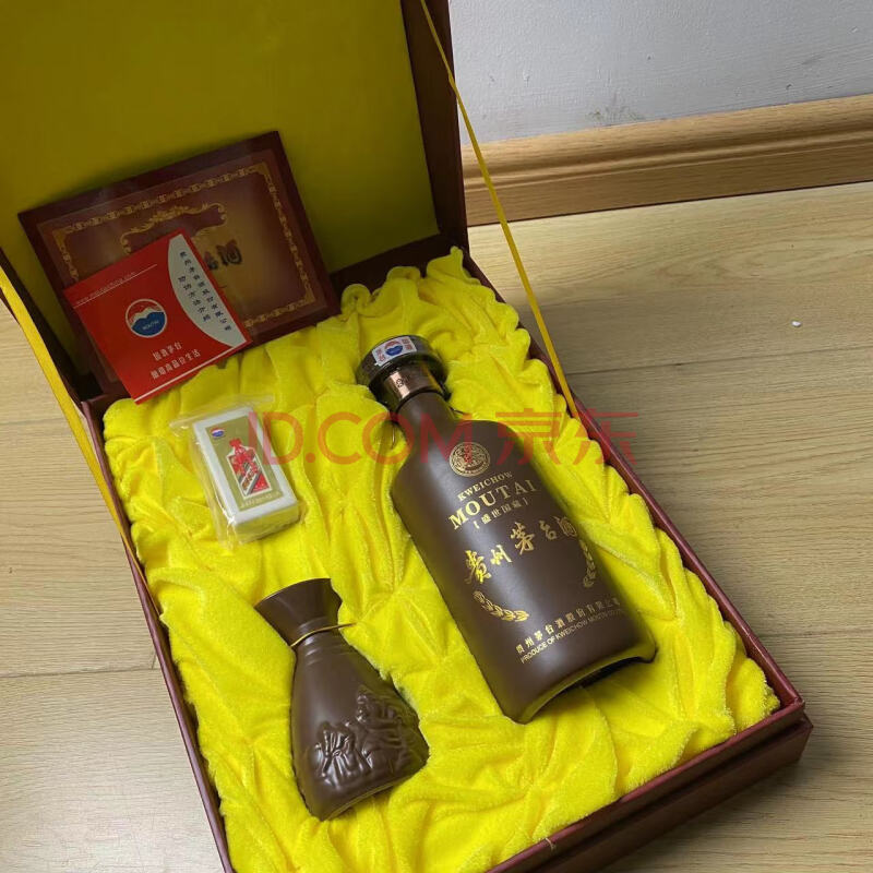 标的146:一瓶2008年贵州茅台酒盛世国藏酱香型53度白酒 