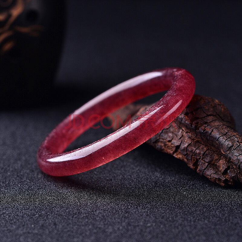 臻品鸽血红草莓晶手镯35.74克 圈口55毫米 好媳妇拍卖