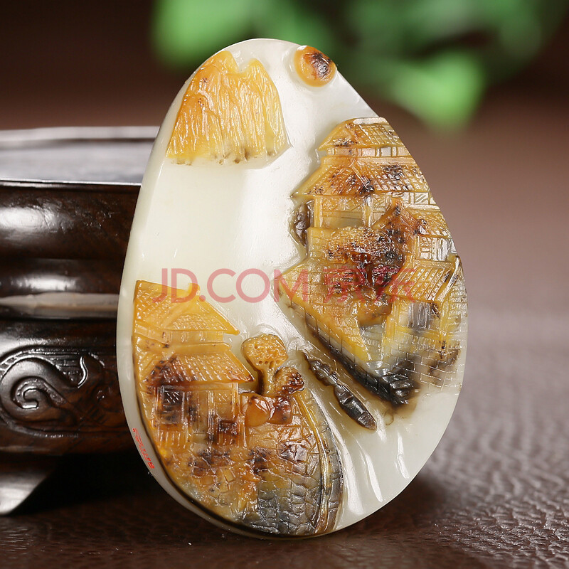 海派玉雕大师崔哲豪作品 和田玉挂件两岸风光 59克王石玉铺