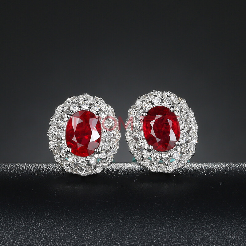 总重1ct天然红宝石耳钉18k金镶嵌钻石
