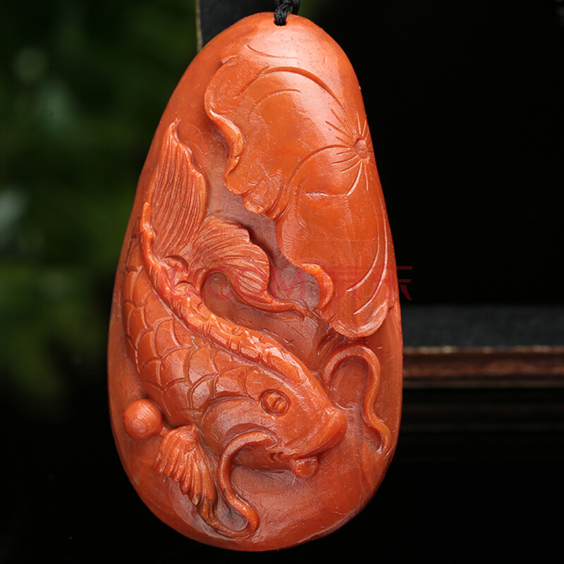 45g南红玛瑙吊坠雕刻鱼尺寸52*29*12mm