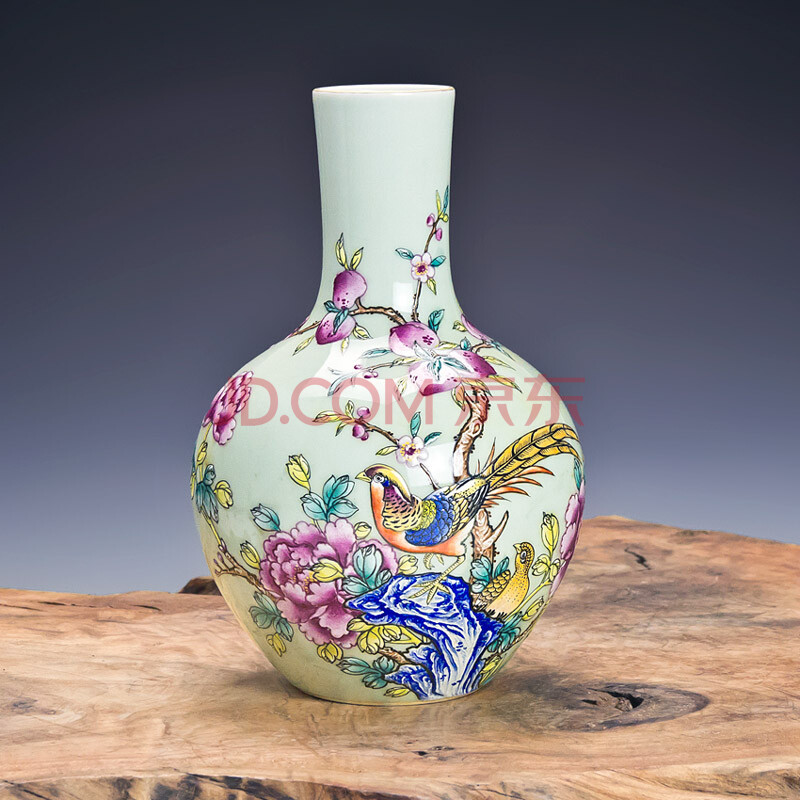 仿清粉彩花鸟天球瓶