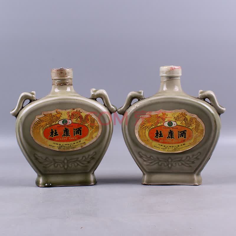 杜康酒(扁瓶)1990年代早期 52度 500ml 2瓶 【51】(白酒 老酒 收藏酒)
