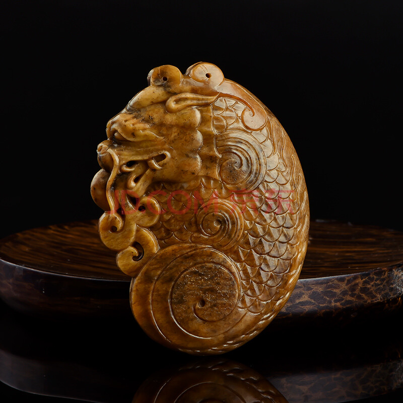 苏工玉雕名家余华昌黄沁原籽《鱼化龙》134.8g【传世匠心】