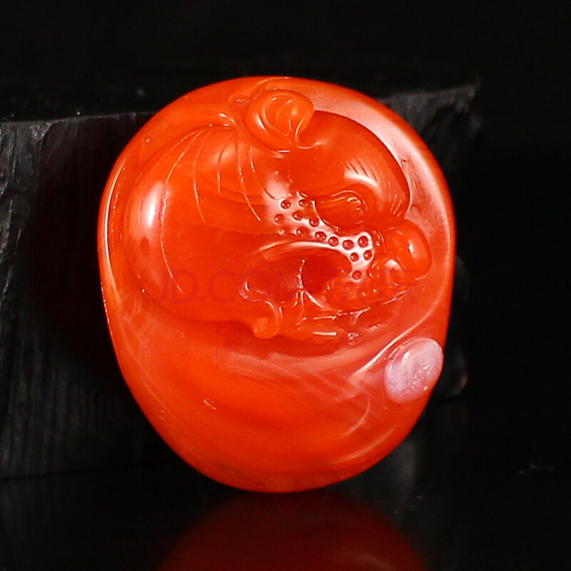 88克南红玛瑙精雕生肖虎挂件