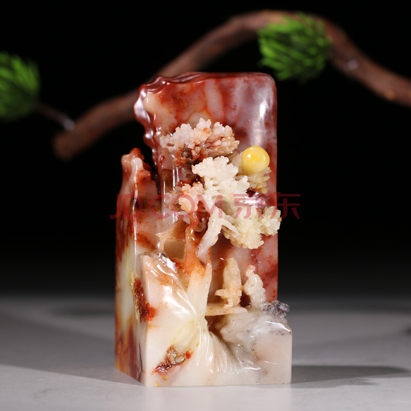 寿山老性三彩芙蓉石 精雕指日高升 山子浅浮雕印章