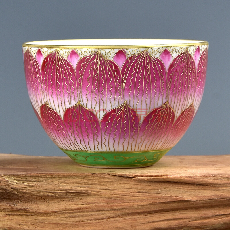手绘粉彩描金荷花品茗杯 陶瓷艺术大师 吴金松作品