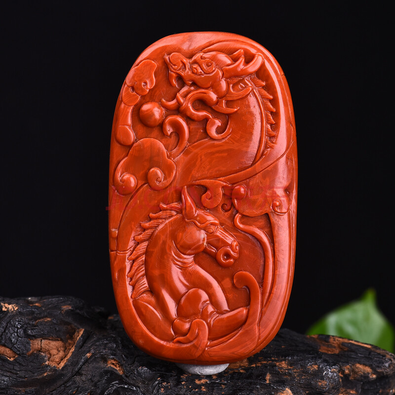 南红玛瑙吊坠 龙马精神 重94.23克 铭德珠宝
