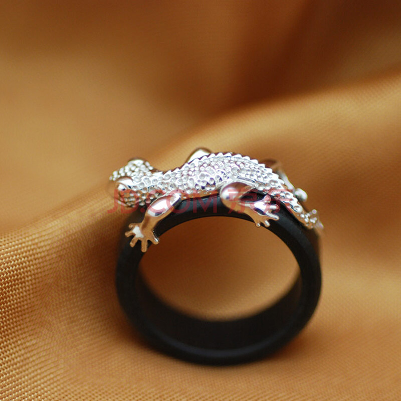 【设计师款】壁虎檀木戒指 18k金镶嵌 蓉源珠宝