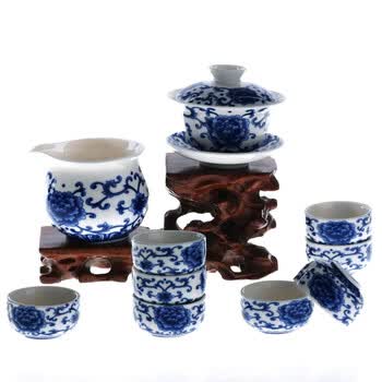 青花瓷茶具：传承与创新的艺术盛宴
