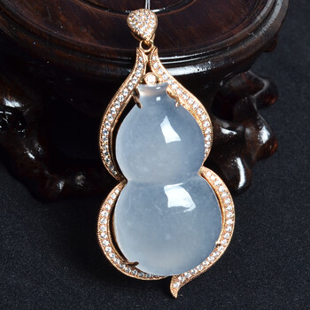 圣博大珠宝 18k镶嵌冰种荧光女士翡翠吊坠天然a货玉石葫芦形挂件女款