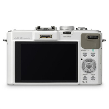 松下（Panasonic） DMC-LX7GK 数码相机 白色（1010万像素 3.0英寸液晶屏 3.8倍光学变焦 24mm广角）