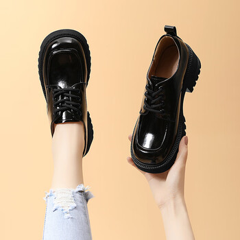 梵侈赫尔轻奢品牌气质单鞋女2021年新款秋冬季黑色中跟粗跟小皮鞋英伦