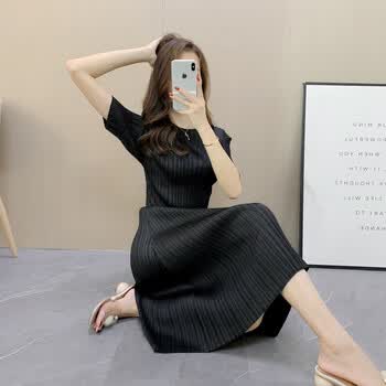 issey miyake三宅一生褶皱连衣裙女装春夏新款通勤长裙子玫红时尚宽松