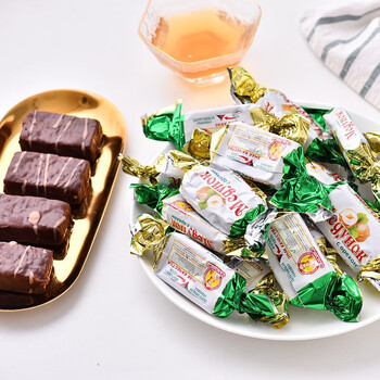 slavyanka三颗榛子巧克力味榛子夹心糖500g/袋俄罗斯原装进口休闲零食