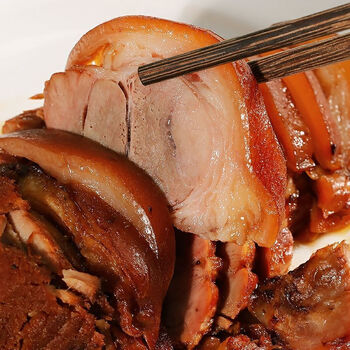 derenruyu整只2斤猪肘子熟食五香味酱卤蹄髈下酒菜无骨肘子肉150克大