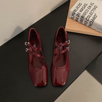 红色玛丽珍鞋女鞋子2024年春秋新款粗跟漆皮法式配裙子浅口单鞋酒红色
