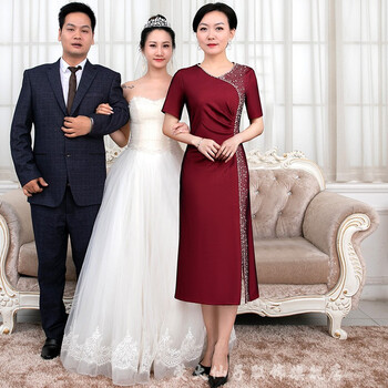 荧火仙子儿子女儿订婚母亲高档礼服喜妈妈年轻款婚礼结婚丈母娘喜婆婆