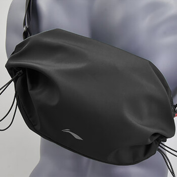 李宁(li-ning)斜挎包男单肩跨包街头潮流学生包男女同款休闲自行车