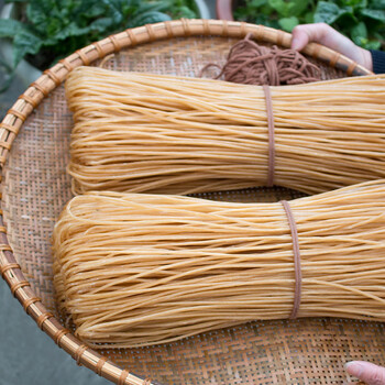 哺食旺正宗重庆手工酸辣粉专用粗粉条30斤整箱商用红薯粉丝干粉红薯粉