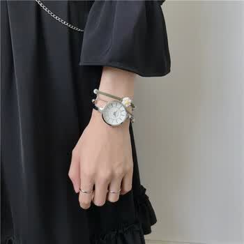 日式极简风韩版简约时尚潮流百搭大气网红气质手镯式手表女学生表