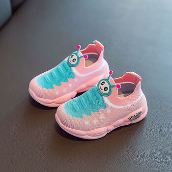 趣妮熊2022春秋新款毛毛虫女童运动鞋宝宝鞋儿童透气网面男童鞋子粉红