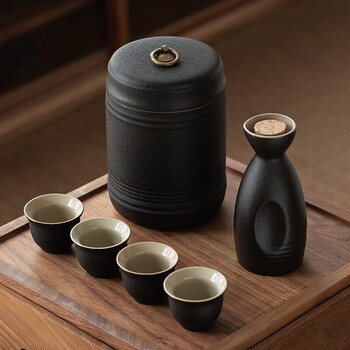 日式家用套装黄酒白酒半斤烫酒壶一两白酒杯仿古暖酒煮酒壶温酒一壶四