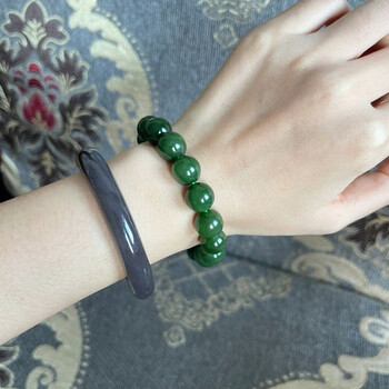 项链>曼菲图(manfeitu)>曼菲图俄罗斯七号坑和田玉碧玉菠菜绿大颗粒阳