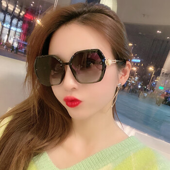 暴龙(bolon)墨镜女复古潮大脸显瘦2022年新款太阳眼镜夏街拍海 (主图)