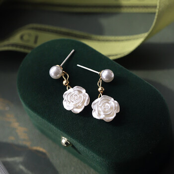 hone山茶花珍珠耳饰小众设计感耳钉14k包金超仙气质精致新耳环白色