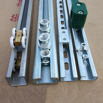 重型镀锌c型钢轨道 304不锈钢管夹导轨 c型槽轨道 c型管夹导轨 28*11*