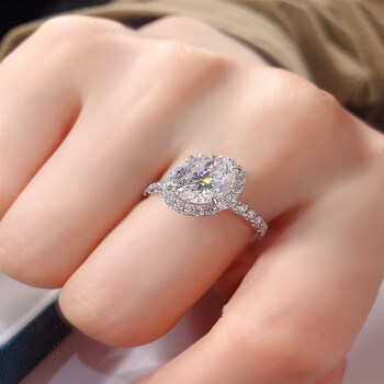 tdck轻奢莫桑钻戒指18白椭圆形鸽子蛋裸石235克拉订婚女戒感定制18白d