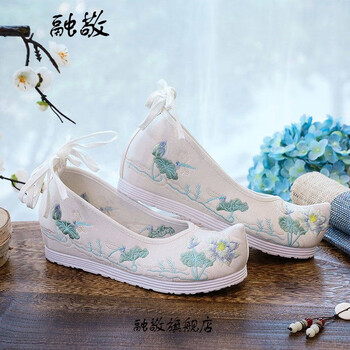 鞋子女汉服鞋内增高老北京布鞋民族风舞蹈搭配鞋绣花鞋女 七月荷白 35