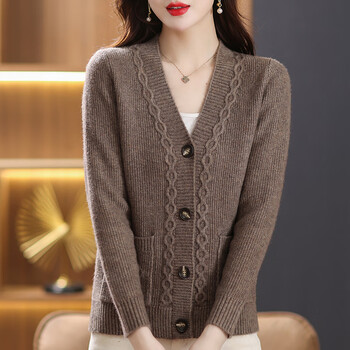 camalgori大码中年妈妈春秋开衫毛衣新款针织衫宽松中老年女式羊毛衫