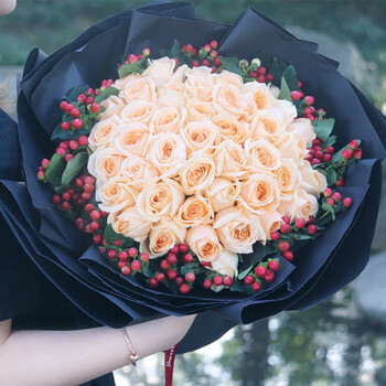 荟鲜阁鲜花速递33朵玫瑰花束表白送女友老婆闺蜜生日结婚周年礼物全国同城配送送花上门33朵香槟玫瑰花束 红豆款 图片价格品牌报价 京东