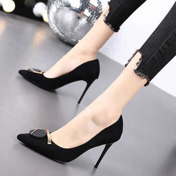 专发西藏新疆高跟鞋尖头细跟时尚女鞋网红少女性感金属扣浅口黑黑色