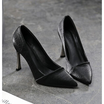 肥胖女人上班穿的加大码高跟鞋大号单鞋女大码女鞋41-43胖脚宽脚春季