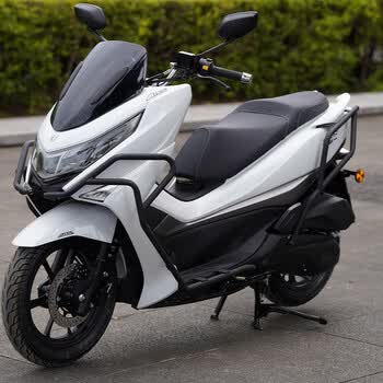 适用豪爵uhr150保险杠hj150t-28前后保护杠防摔杠防撞架改装配件 前杠