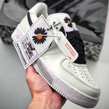 2020 af1权志龙白奶油空军一号低帮涂鸦联名刮刮乐小雏菊男女板鞋 白