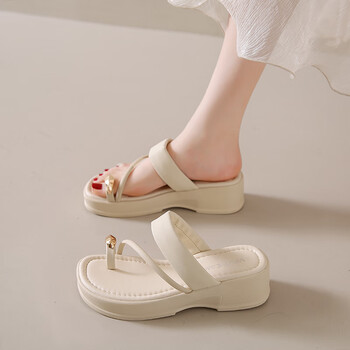 yibuluotuo卓诗妮厚底夹脚凉鞋女款夏季2024新款仙女风配裙子软皮套趾