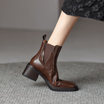 品点2022秋冬新款切尔西女短靴粗跟方头牛皮百搭弹力短筒女靴加绒保暖