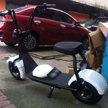 憨果熊酷际哈雷电动车上班代步电动滑板锂电车宽胎坐骑成人电瓶车摩托