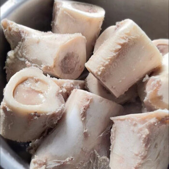 新鲜骨髓牛腿骨牛筋骨牛大骨牛棒骨牛筒骨适合熬汤带牛筋牛肉汤用 腾