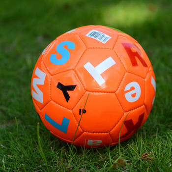 康阁2号儿童充气足球宝宝足球数字字母足球幼儿园玩具球2号橙色字母