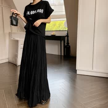 小憨鹿拖地半身裙色裙子女超长款2024夏季新款褶皱大摆长裙高腰a字女